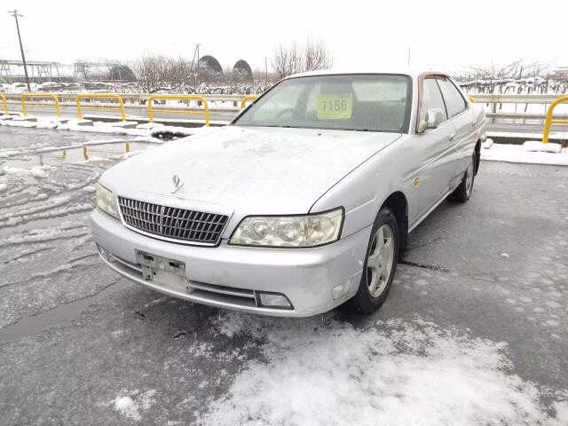 NISSAN LAUREL