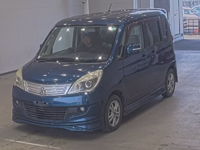 MITSUBISHI DELICA D:2