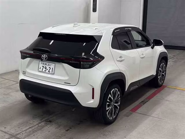 TOYOTA YARIS CROSS