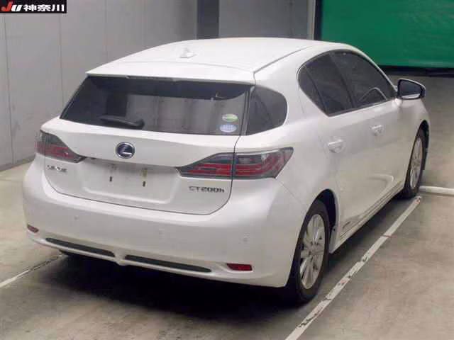 LEXUS CT200H
