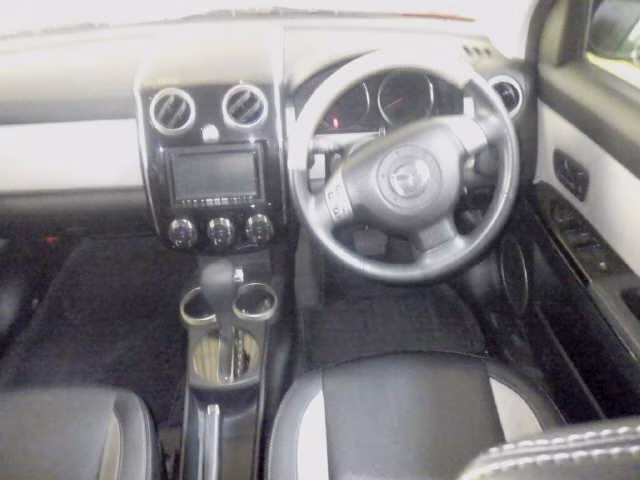 MAZDA VERISA