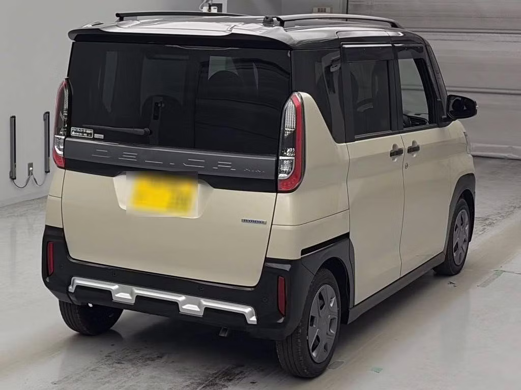 MITSUBISHI DELICA MINI