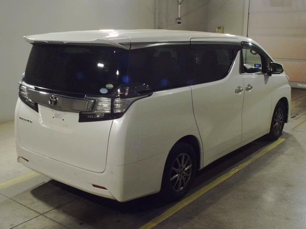 TOYOTA VELLFIRE