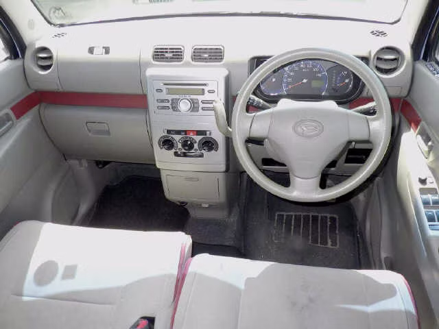 DAIHATSU MOVE CONTE