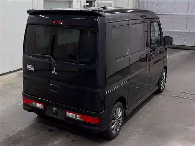 MITSUBISHI TOWN BOX