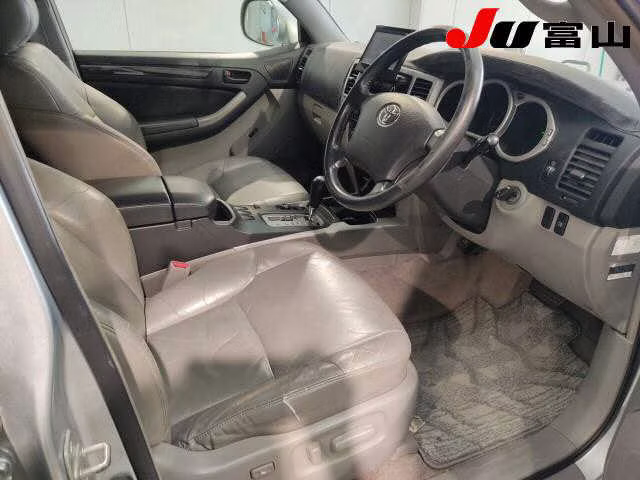 TOYOTA HILUX SURF
