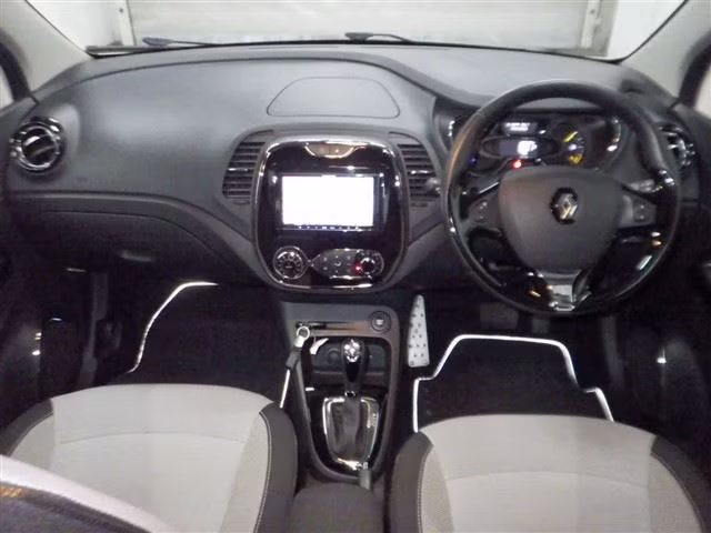 RENAULT CAPTUR