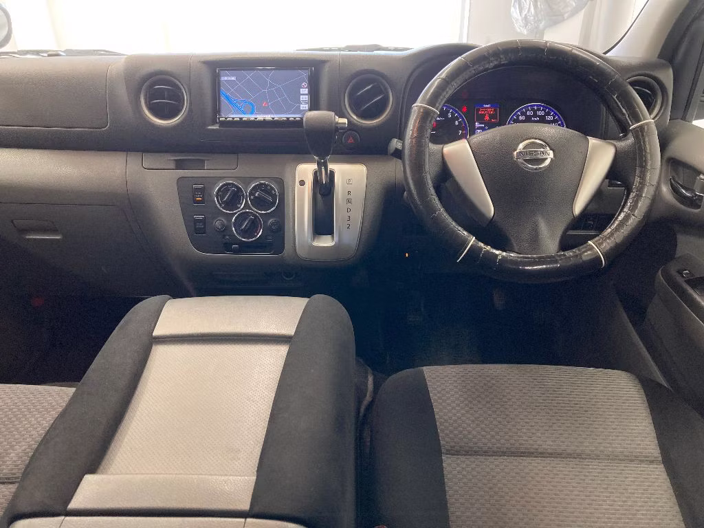 NISSAN NV350 CARAVAN
