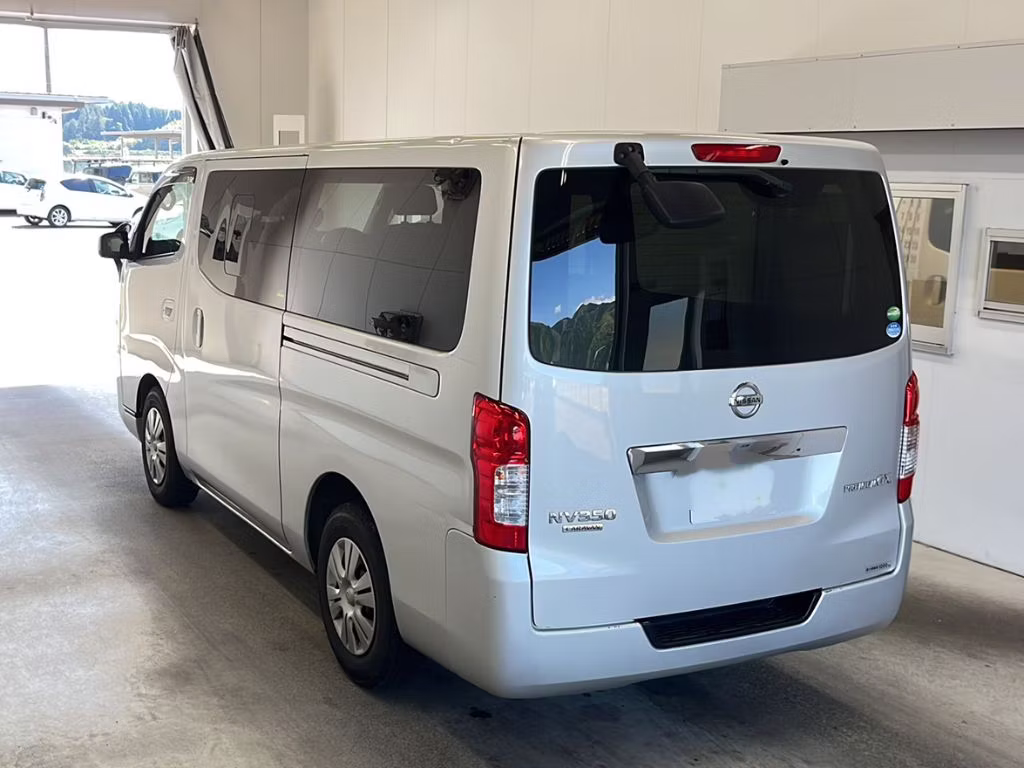 NISSAN NV350 CARAVAN