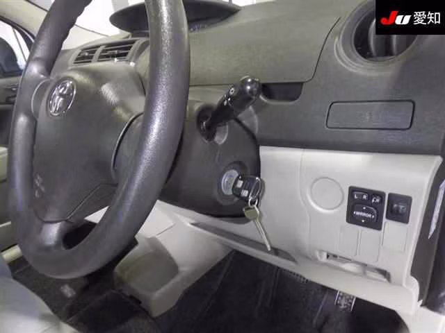 TOYOTA PASSO SETTE