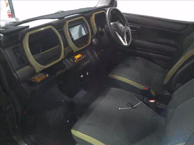 MAZDA FLAIR CROSSOVER