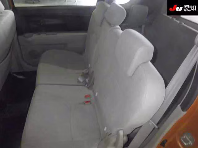 TOYOTA PASSO SETTE