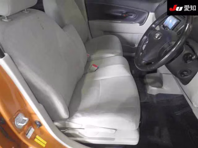 TOYOTA PASSO SETTE