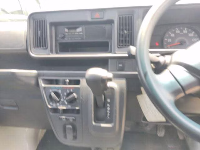 TOYOTA PIXIS VAN