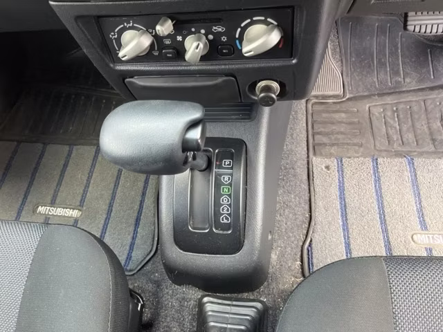 MITSUBISHI PAJERO MINI