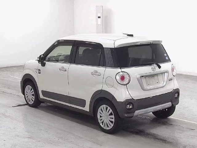 DAIHATSU CAST