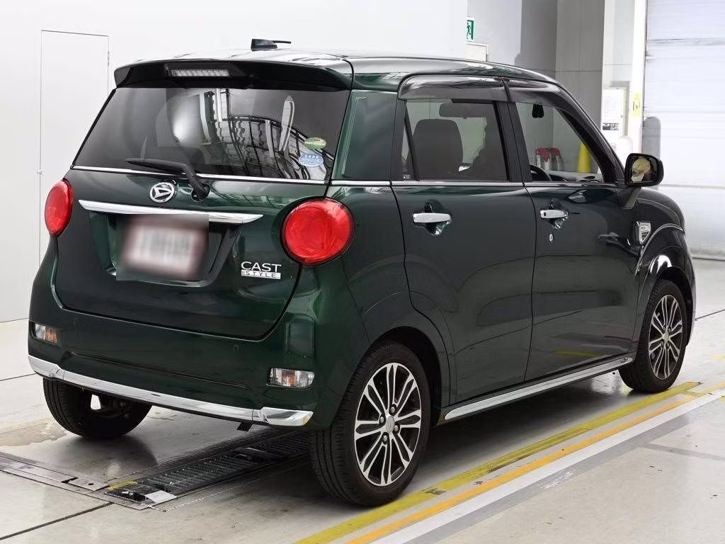 DAIHATSU CAST