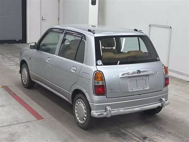DAIHATSU MIRA GINO