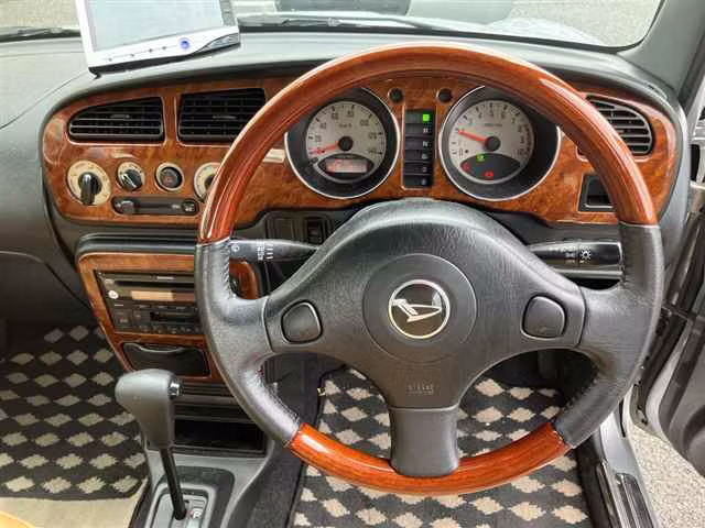 DAIHATSU MIRA GINO