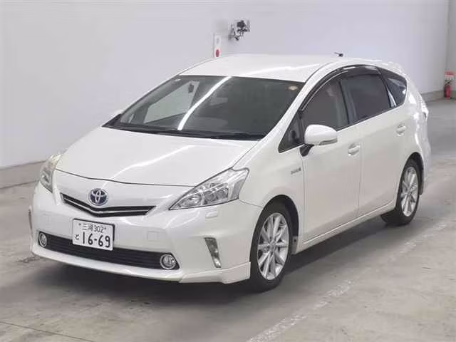 TOYOTA PRIUS ALPHA