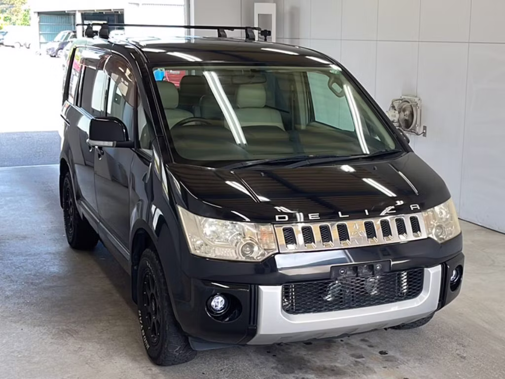 MITSUBISHI DELICA D:5
