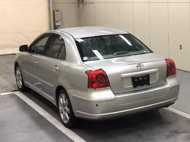 TOYOTA AVENSIS