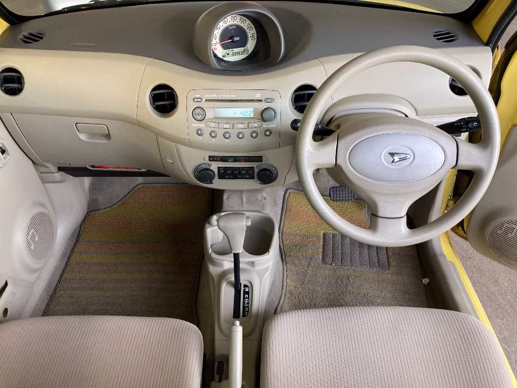 DAIHATSU ESSE
