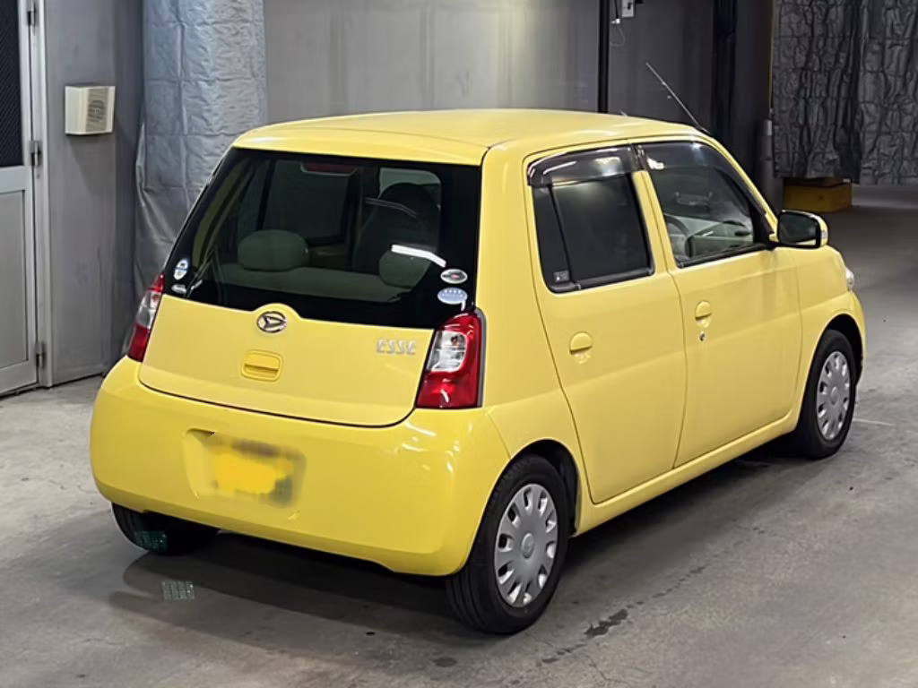 DAIHATSU ESSE