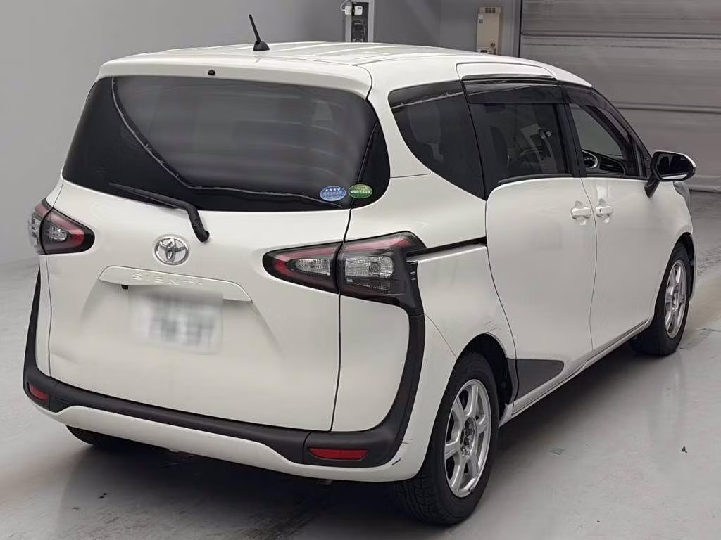 TOYOTA SIENTA