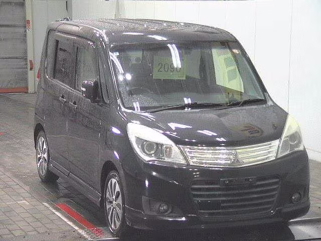 MITSUBISHI DELICA D:2