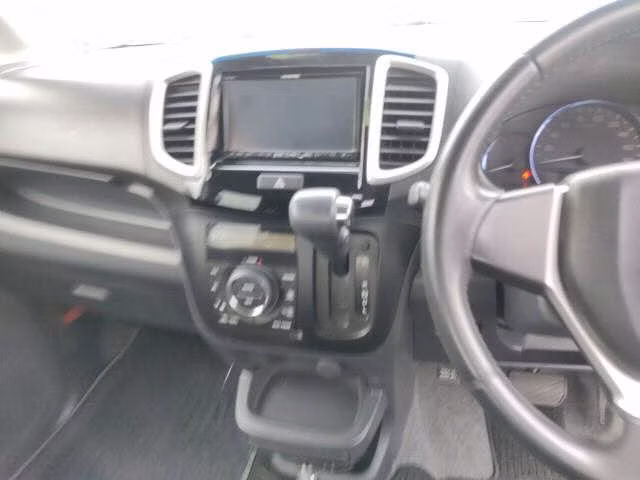 MITSUBISHI DELICA D:2