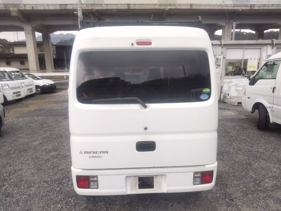 MITSUBISHI MINICAB