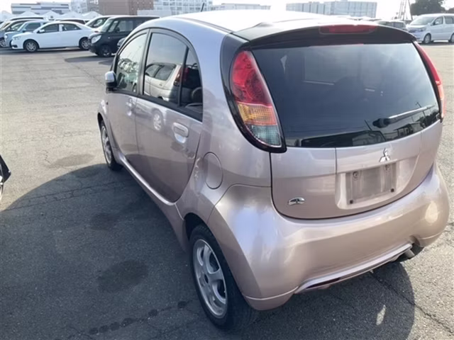 MITSUBISHI I