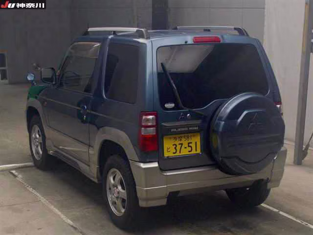 MITSUBISHI PAJERO MINI