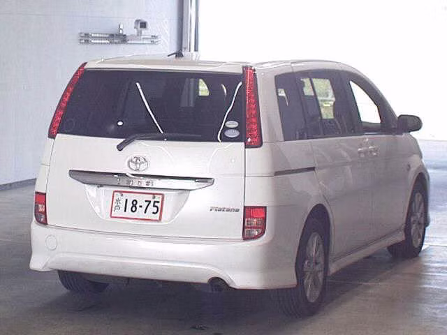 TOYOTA ISIS