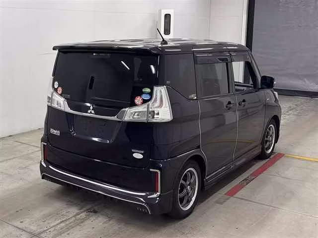 MITSUBISHI DELICA D:2