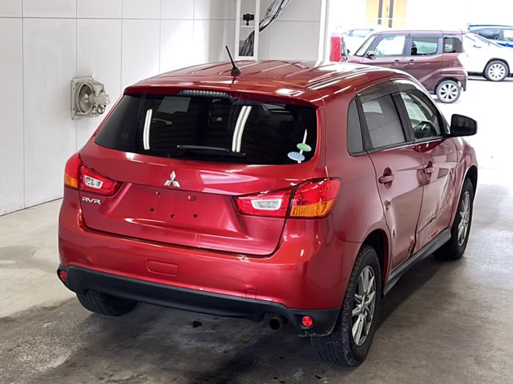 MITSUBISHI RVR