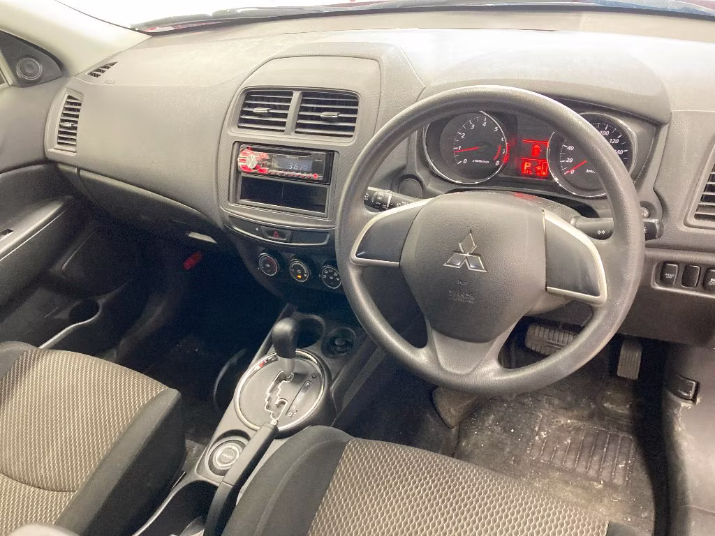 MITSUBISHI RVR