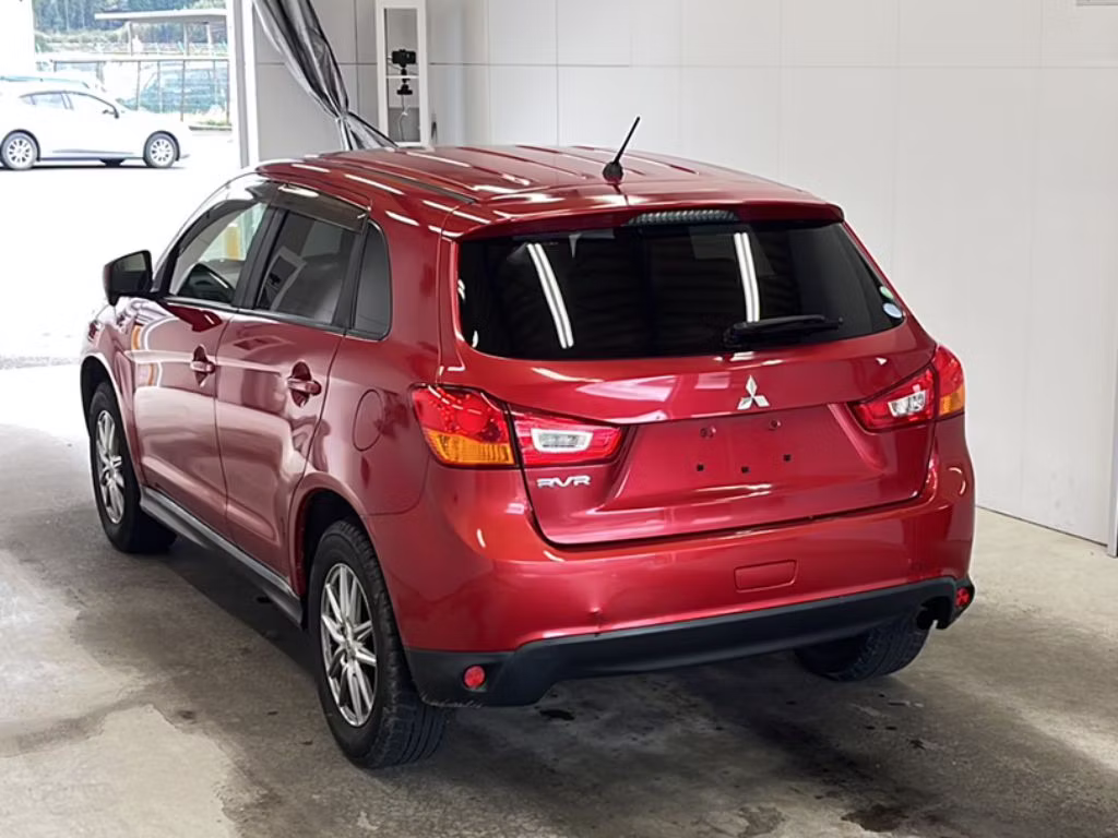 MITSUBISHI RVR