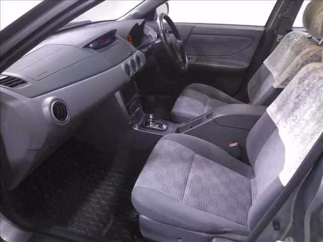 NISSAN AVENIR