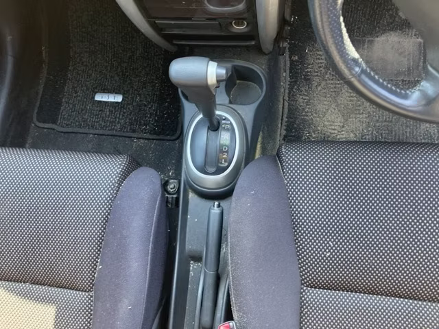 TOYOTA IST