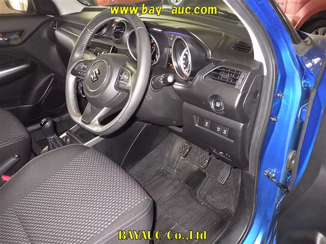 SUZUKI SWIFT