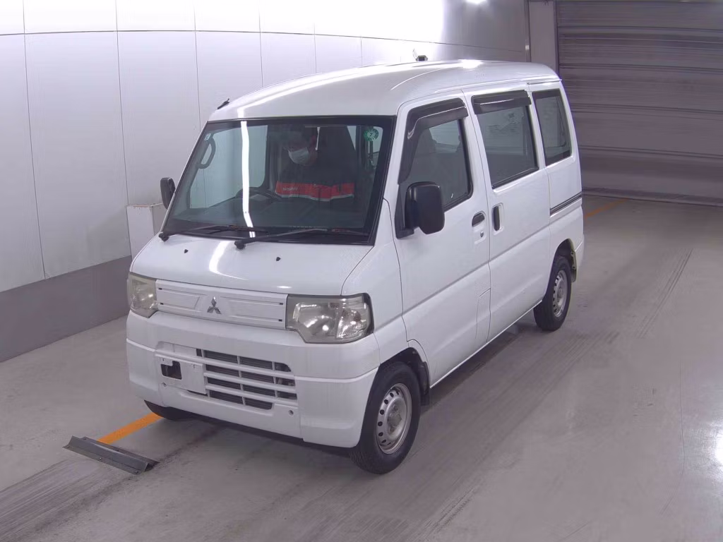 MITSUBISHI MINICAB