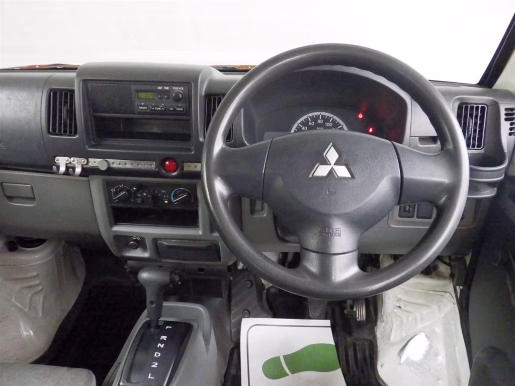 MITSUBISHI MINICAB