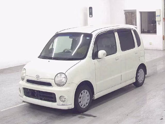 DAIHATSU MOVE LATTE