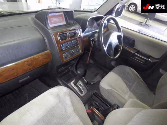 MITSUBISHI PAJERO IO