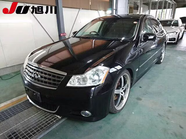 NISSAN FUGA
