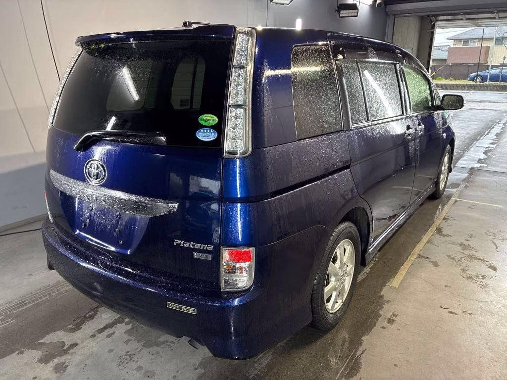 TOYOTA ISIS