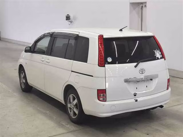 TOYOTA ISIS