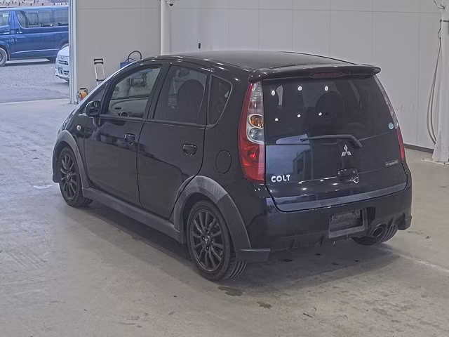 MITSUBISHI COLT